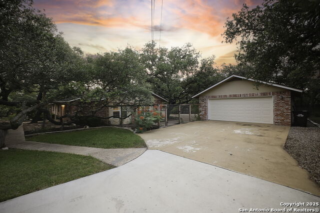 Listing photo id 1 for 205 El Cerrito