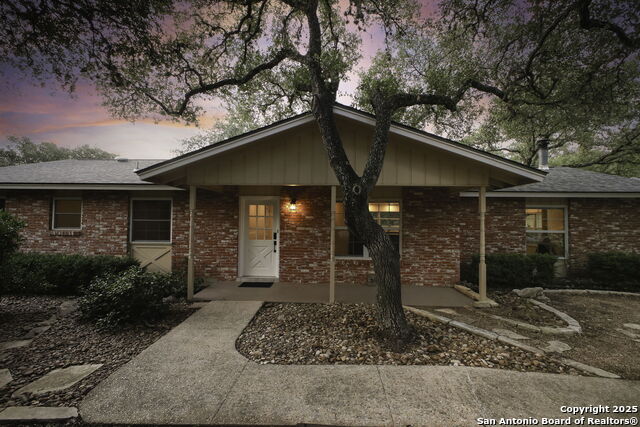 Listing photo id 4 for 205 El Cerrito
