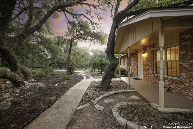 Listing photo id 6 for 205 El Cerrito