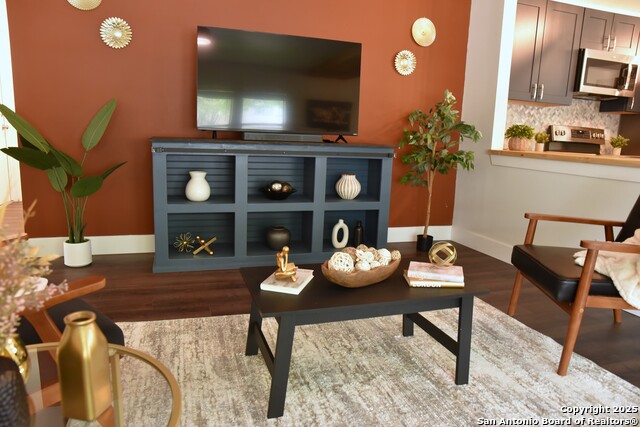 Image 11 of 22 For 13106 Regency Bend