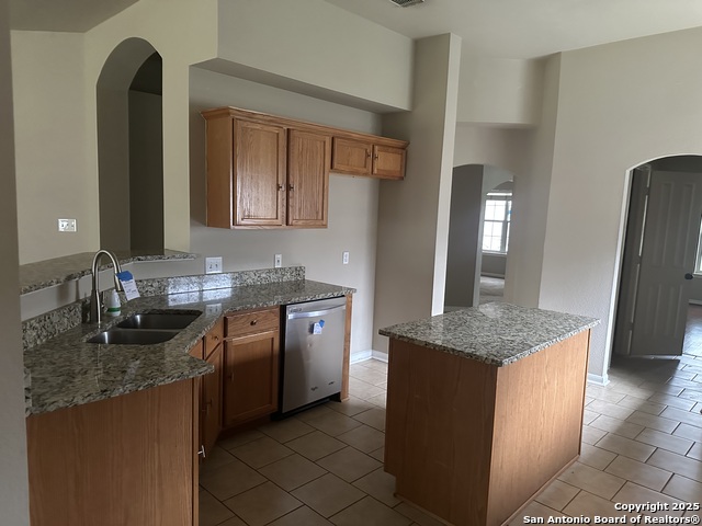 Image 8 of 30 For 229 Rio Vista