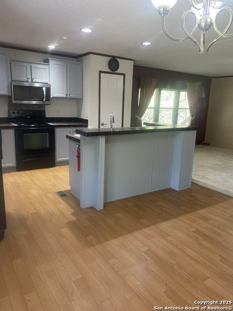 Image 12 of 51 For 285 Rhonda