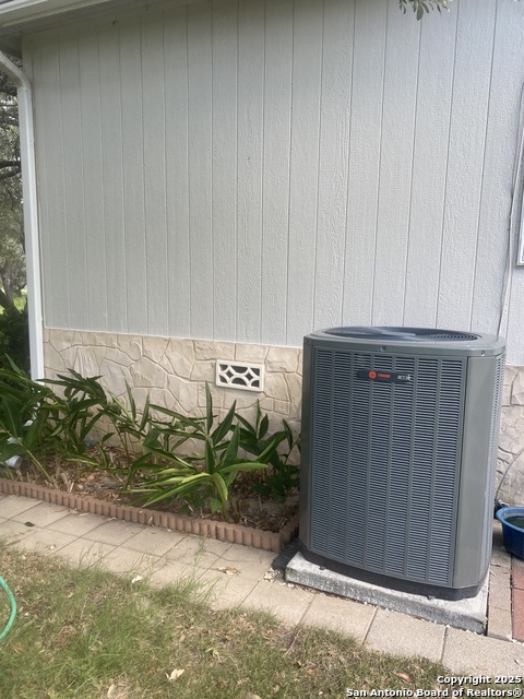 Image 25 of 51 For 285 Rhonda