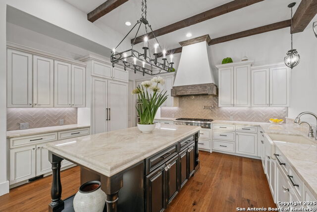Listing photo id 27 for 203 Wellesley Landing