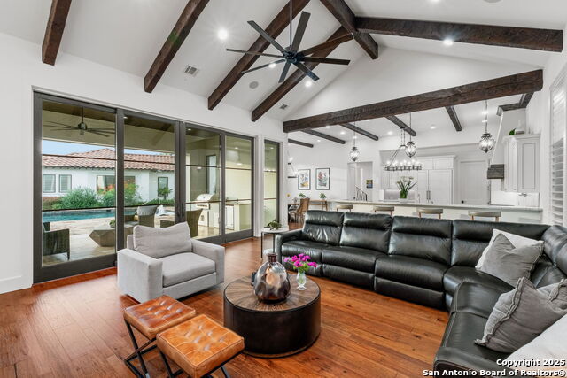 Listing photo id 31 for 203 Wellesley Landing