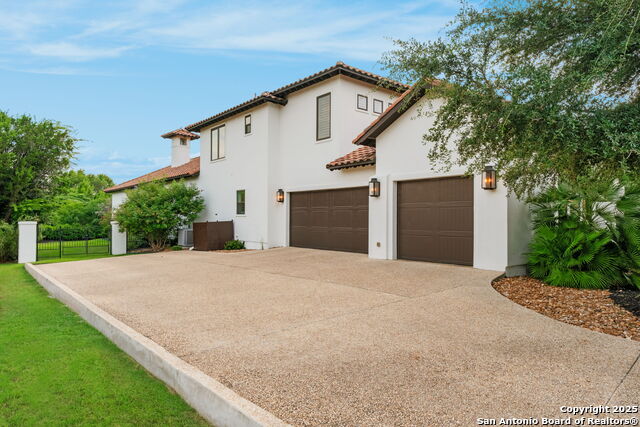Listing photo id 53 for 203 Wellesley Landing