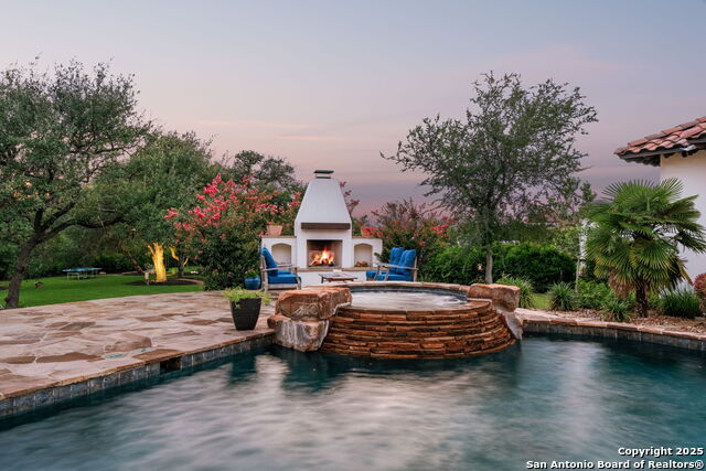 Listing photo id 6 for 203 Wellesley Landing