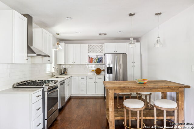 Image 12 of 39 For 403 Larkwood