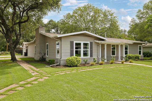 Image 2 of 39 For 403 Larkwood