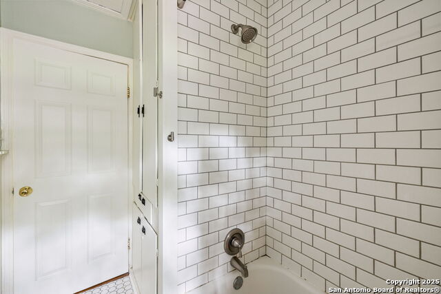Image 25 of 39 For 403 Larkwood