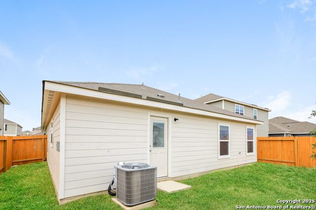 Image 13 of 15 For 12025 Claudette St.