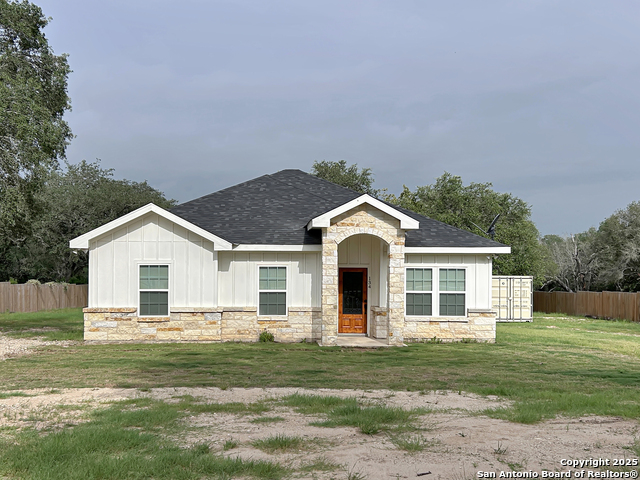 Listing photo id 0 for 134 County Road 6813