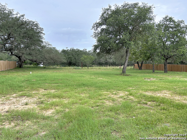 Listing photo id 22 for 134 County Road 6813