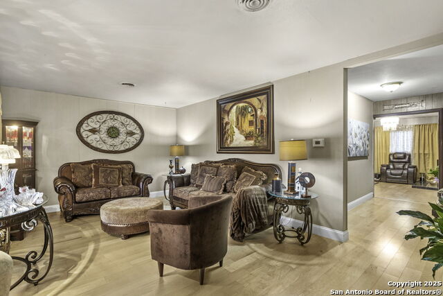 Image 3 of 18 For 3615 Electra Dr