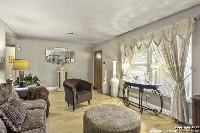 Image 4 of 18 For 3615 Electra Dr