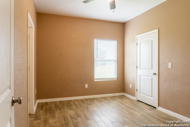Listing photo id 25 for 18687 Rolling Meadow