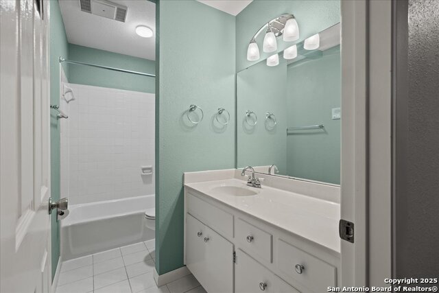 Listing photo id 18 for 16209 Oxbow