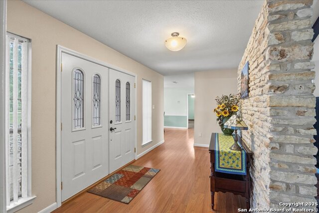 Listing photo id 4 for 16209 Oxbow