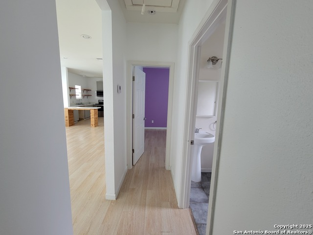 Listing photo id 8 for 3402 Salinas W