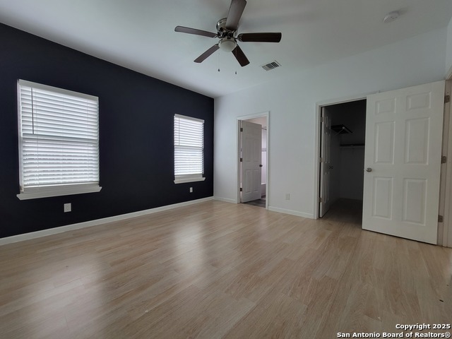 Listing photo id 14 for 3402 Salinas W