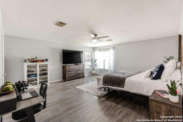 Listing photo id 9 for 5347 Boston Farm