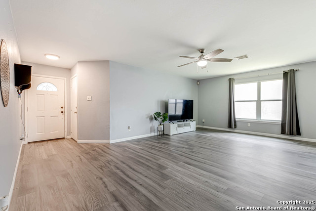 Listing photo id 12 for 5347 Boston Farm