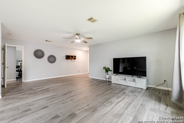 Listing photo id 23 for 5347 Boston Farm