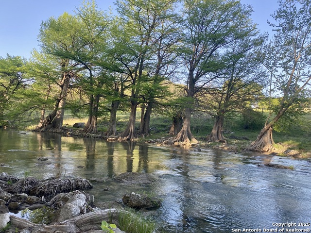 Listing photo id 12 for 1160 Whispering Water