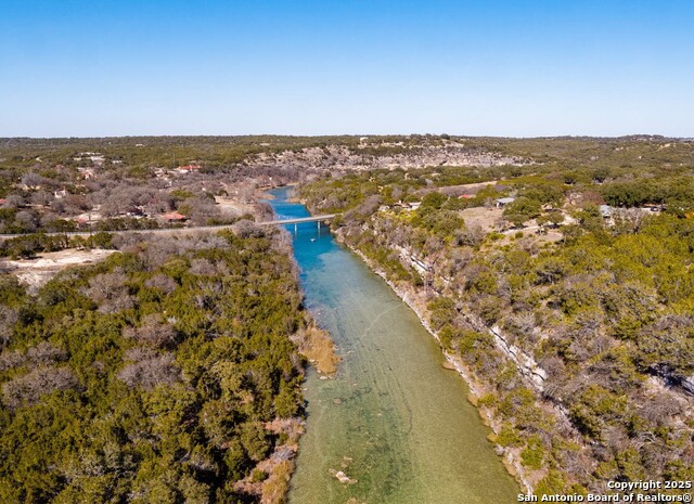 Listing photo id 17 for 1160 Whispering Water