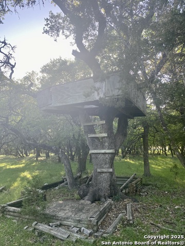 Listing photo id 7 for 1160 Whispering Water