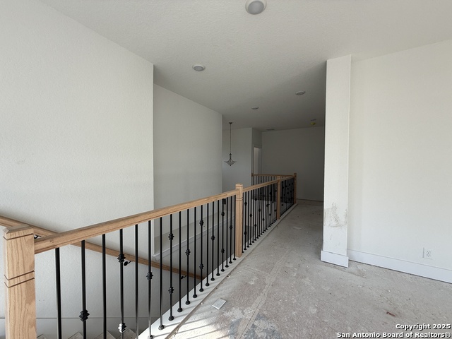 Listing photo id 17 for 413 Hinsdale Pass