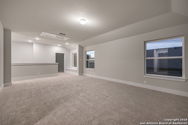 Listing photo id 18 for 413 Hinsdale Pass