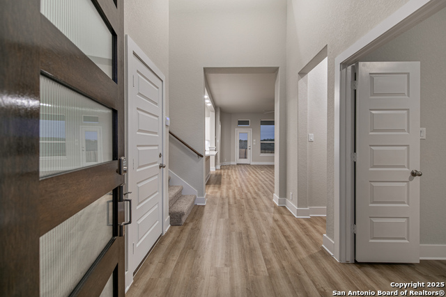 Listing photo id 3 for 413 Hinsdale Pass