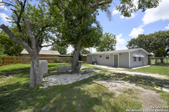 Image 17 of 22 For 4935 Eldridge
