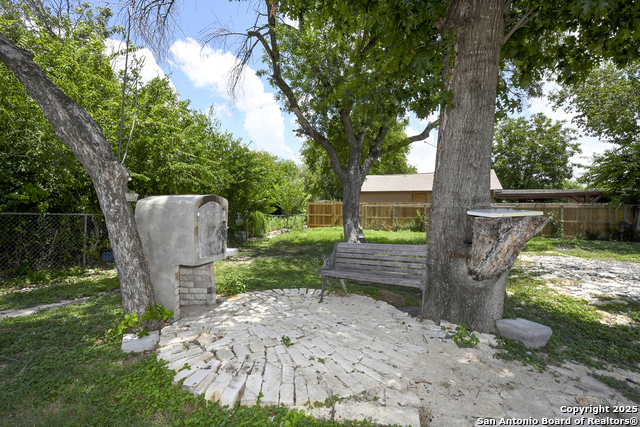 Image 18 of 22 For 4935 Eldridge