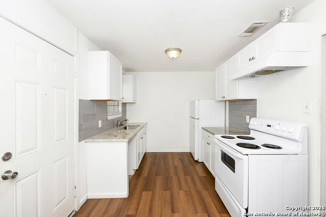 Image 7 of 22 For 4935 Eldridge