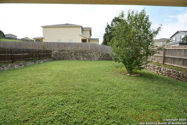 Listing photo id 16 for 3506 Ashleaf Wells