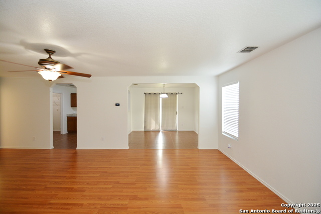Listing photo id 1 for 3506 Ashleaf Wells