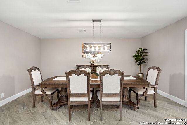 Listing photo id 9 for 9502 Campton Farms