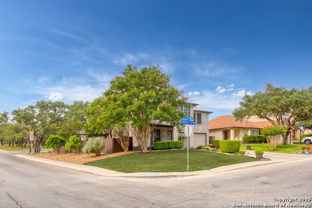 Listing photo id 1 for 9502 Campton Farms
