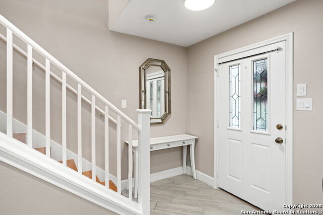 Listing photo id 3 for 9502 Campton Farms