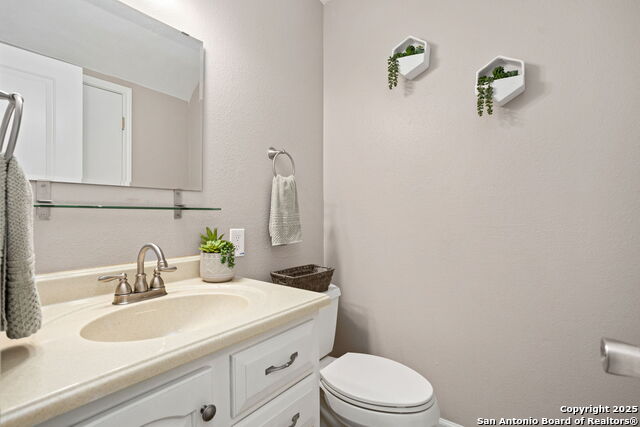 Listing photo id 7 for 9502 Campton Farms