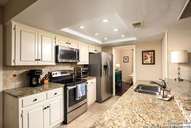 Image 12 of 49 For 11019 Whisper Hollow St