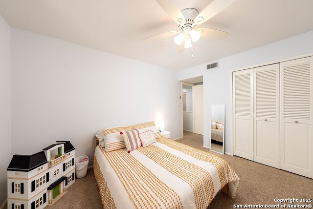 Image 22 of 49 For 11019 Whisper Hollow St