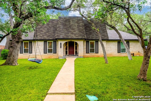 Image 4 of 49 For 11019 Whisper Hollow St