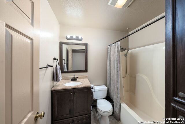 Listing photo id 18 for 103 Misty Bend