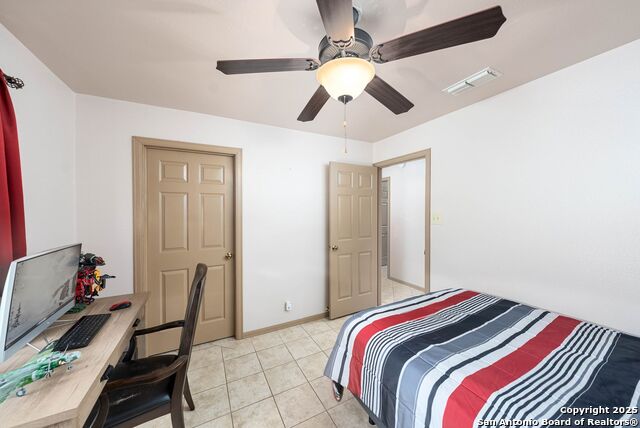 Listing photo id 24 for 103 Misty Bend