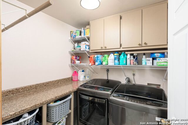 Listing photo id 25 for 103 Misty Bend