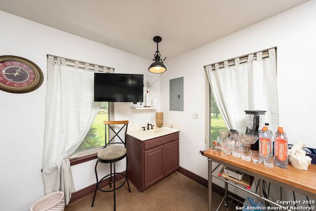 Listing photo id 28 for 103 Misty Bend