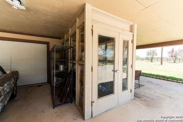 Listing photo id 32 for 103 Misty Bend